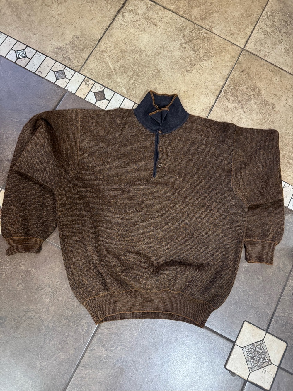 Hart Schaffner Marx Brown Knit Zip-Up Sweater with Dark Contrast Collar